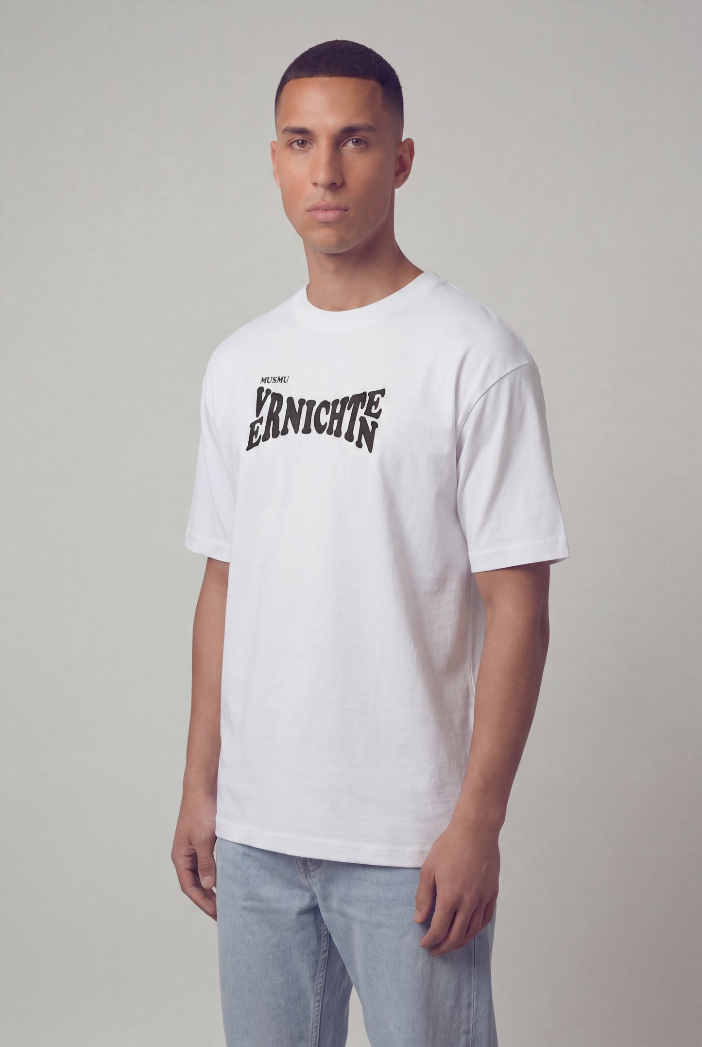 The Vernichten Tee